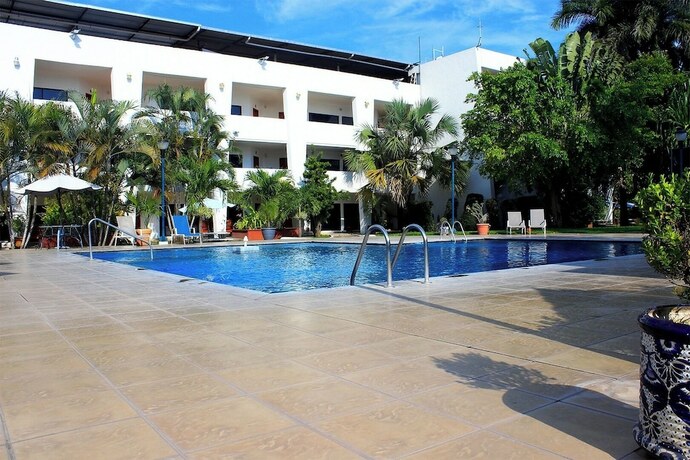 Imagen general del Hotel Plaza Mazari. Foto 13