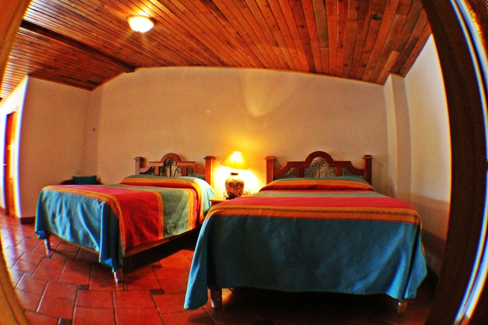 Imagen de la habitación del Hotel Plaza Mexicana Margarita's. Foto 5