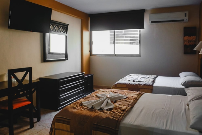 Imagen de la habitación del Hotel Plaza Mirador. Foto 4