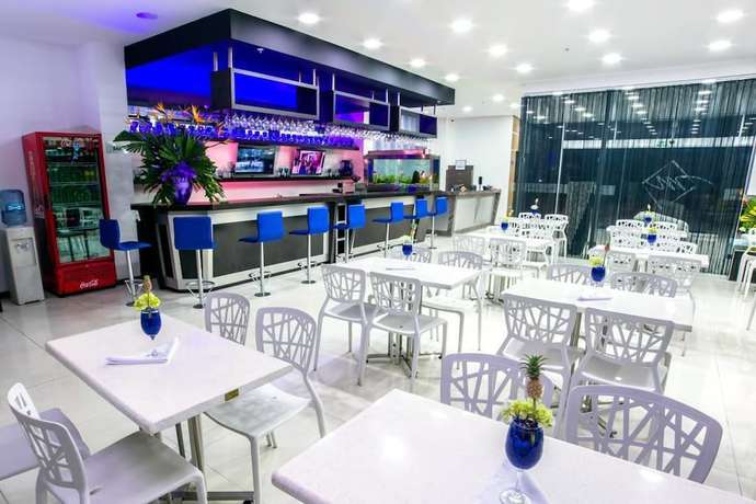 Imagen del bar/restaurante del Hotel Plaza Miranda. Foto 2