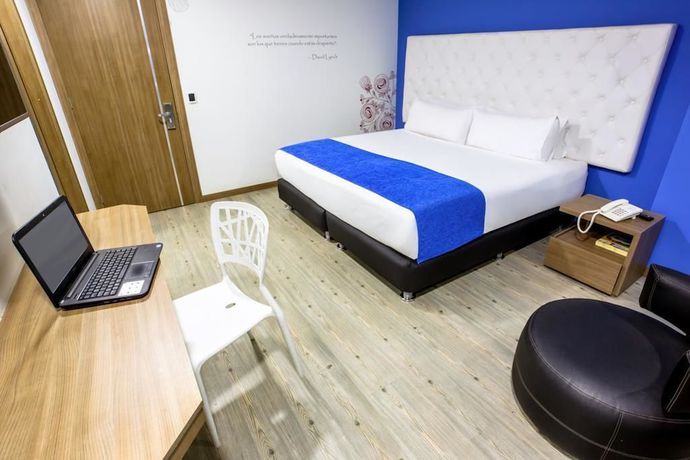 Imagen de la habitación del Hotel Plaza Miranda. Foto 7