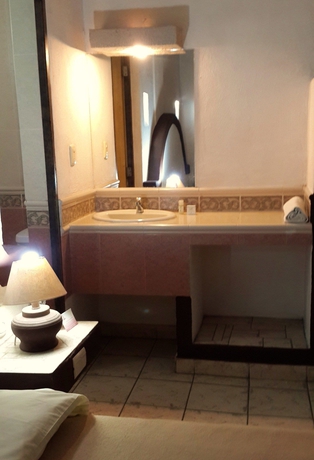 Imagen de la habitación del Hotel Plaza Morelia. Foto 4