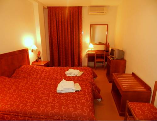 Imagen de la habitación del Hotel Plaza, Naupacto. Foto 4