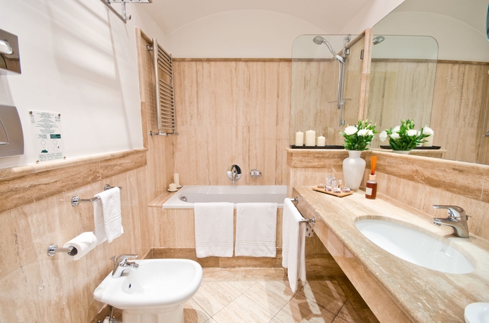 Imagen de la habitación del Hotel Plaza Opera. Foto 12