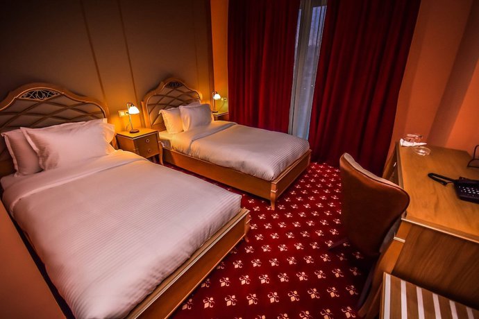 Imagen de la habitación del Hotel Plaza Oran. Foto 9