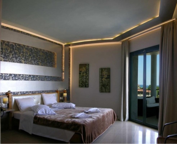 Imagen general del Hotel Plaza Pallas. Foto 10