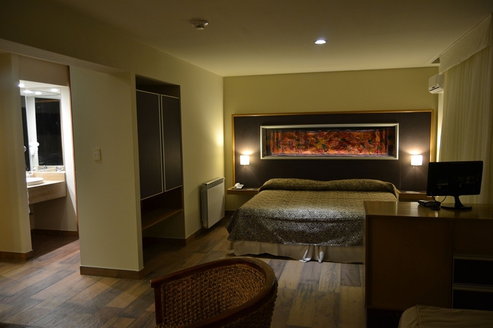 Imagen de la habitación del Hotel Plaza Paradiso Petit. Foto 2