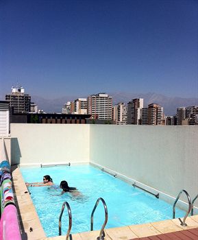 Imagen general del Hotel Plaza Paris Amistar. Foto 5