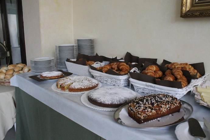 Imagen del bar/restaurante del Hotel Plaza, Pesaro. Foto 4