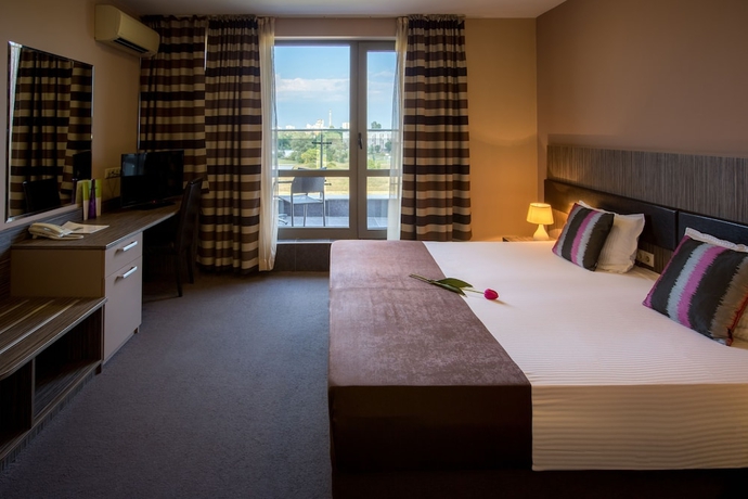 Imagen de la habitación del Hotel Plaza, Plovdiv. Foto 14