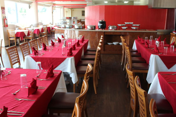 Imagen del bar/restaurante del Hotel Plaza Poblana. Foto 8