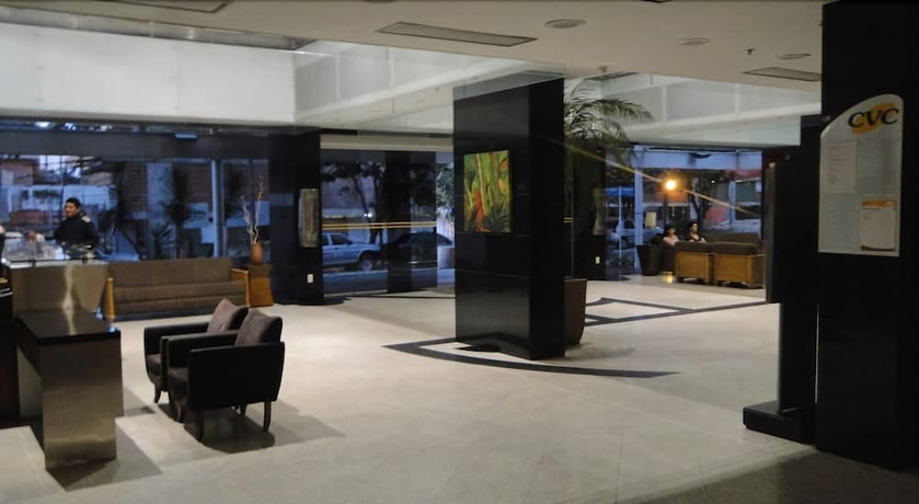 Imagen de los interiores del Hotel Plaza Praia Suites. Foto 16