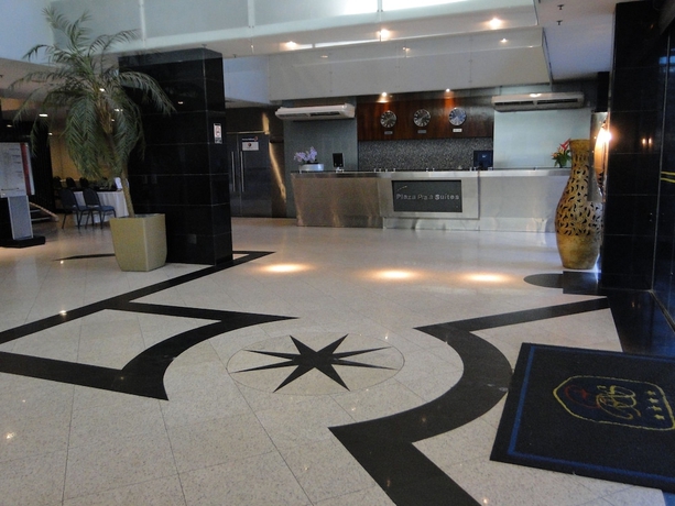 Imagen de los interiores del Hotel Plaza Praia Suites. Foto 18