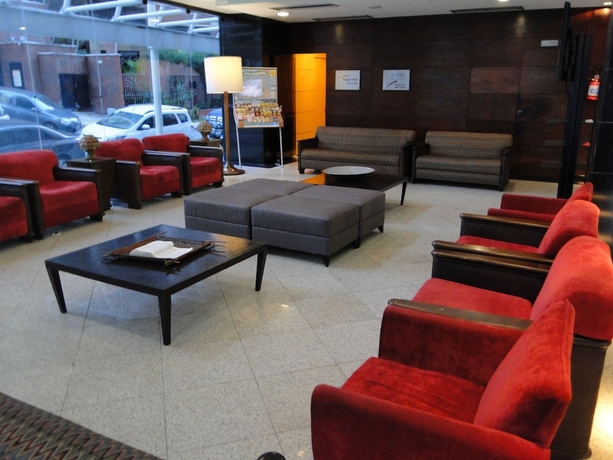 Imagen de los interiores del Hotel Plaza Praia Suites. Foto 19