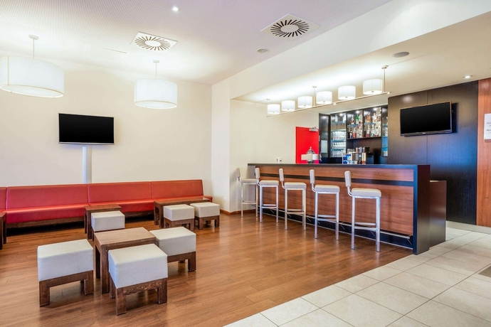 Imagen de los interiores del Hotel Plaza Premium Karlsruhe. Foto 16