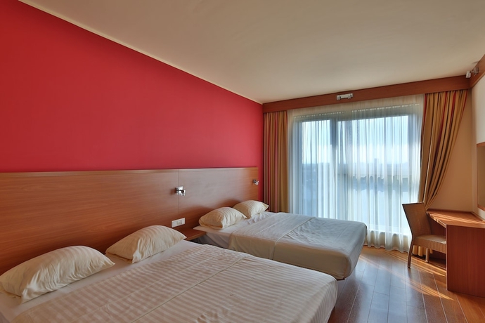 Imagen de la habitación del Hotel Plaza Premium Karlsruhe. Foto 12