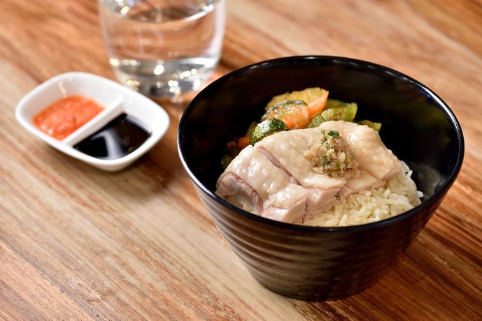 Imagen del bar/restaurante del Hotel Plaza Premium Lounge - Singapore T1 - Hostel. Foto 8