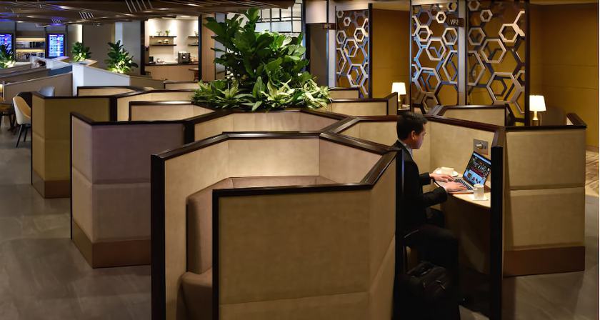 Imagen de los interiores del Hotel Plaza Premium Lounge - Singapore T1 - Hostel. Foto 10