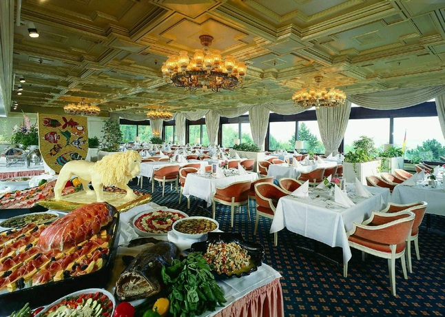 Imagen del bar/restaurante del Hotel Plaza Premium Timmendorfer Strand. Foto 3