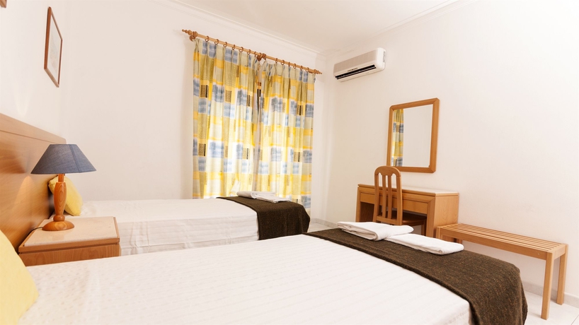 Imagen de la habitación del Hotel Plaza Real Atlantichotels. Foto 7