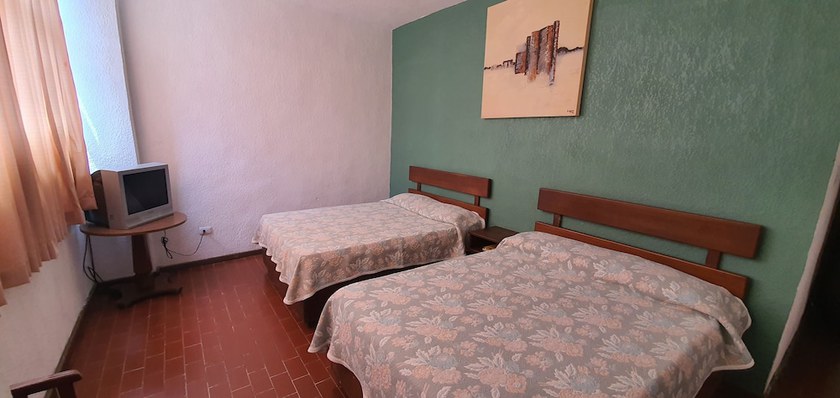 Imagen de la habitación del Hotel Plaza Real La Paz. Foto 8