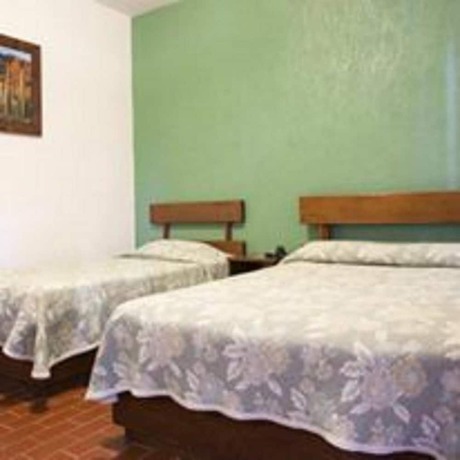Imagen de la habitación del Hotel Plaza Real La Paz. Foto 12