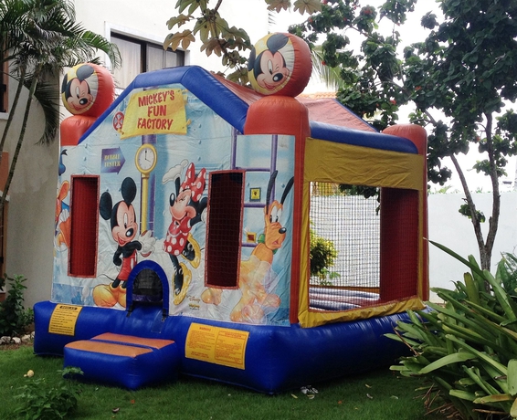 Imagen de los exteriores del Hotel Plaza Real Resort. Foto 3