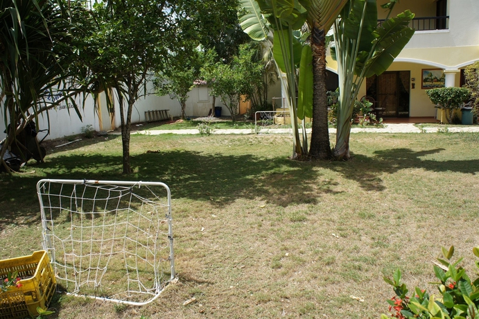 Imagen de los exteriores del Hotel Plaza Real Resort. Foto 7