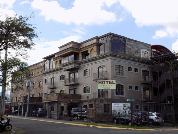 Imagen general del Hotel Plaza Real Suites and Apartments. Foto 5