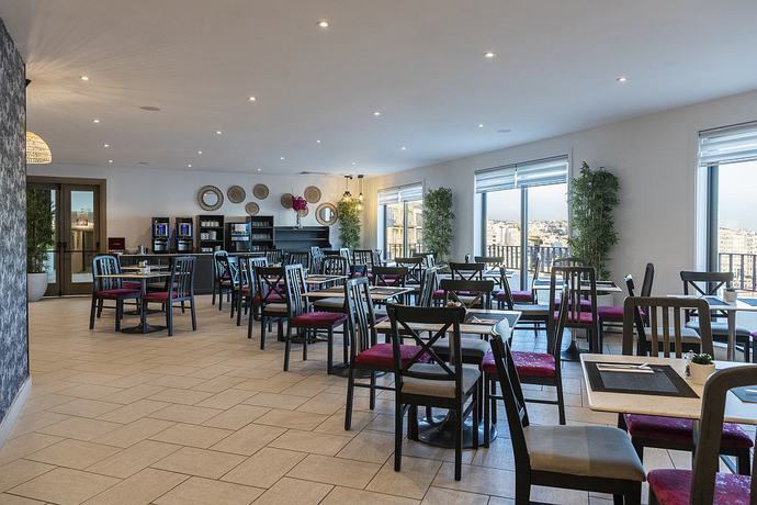 Imagen del bar/restaurante del Hotel Plaza Regency. Foto 6