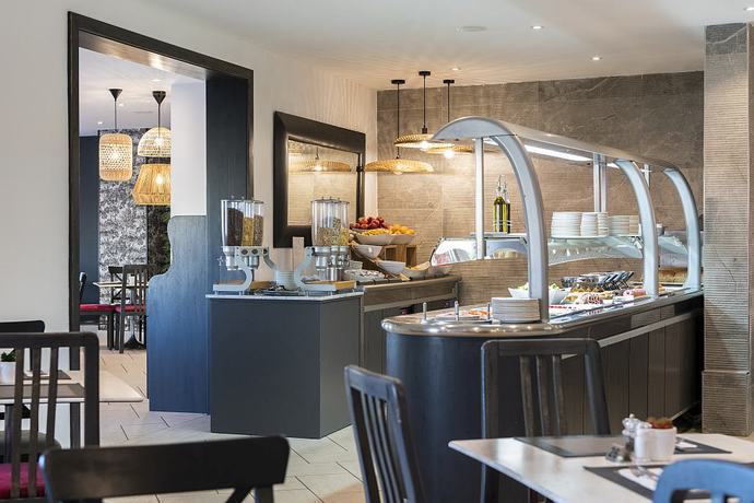 Imagen del bar/restaurante del Hotel Plaza Regency. Foto 7