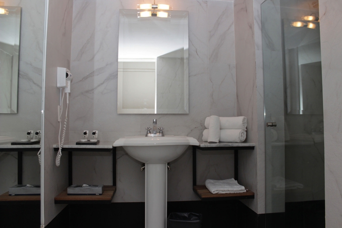 Imagen de la habitación del Hotel Plaza Revolución. Foto 9