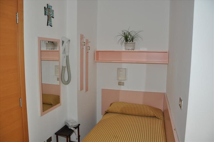 Imagen de la habitación del Hotel Plaza, Rimini. Foto 2