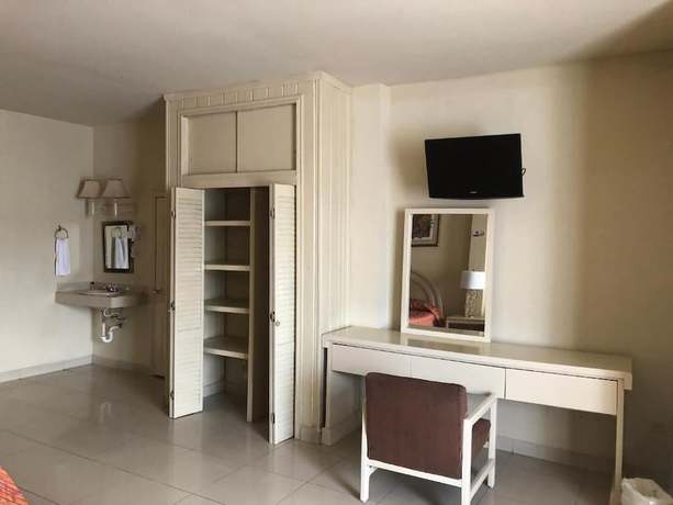 Imagen de la habitación del Hotel Plaza Riviera. Foto 7