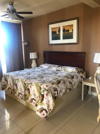 Imagen de la habitación del Hotel Plaza Riviera. Foto 8
