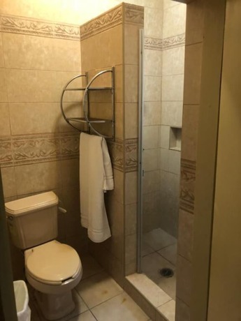 Imagen de la habitación del Hotel Plaza Riviera. Foto 13