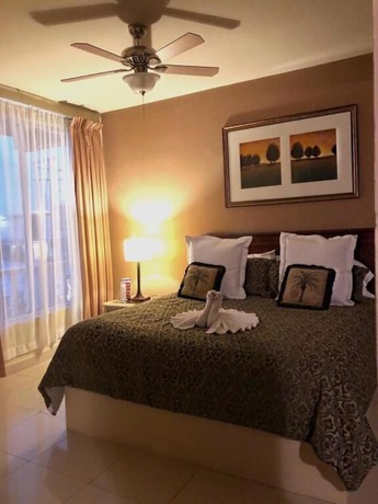Imagen de la habitación del Hotel Plaza Riviera. Foto 16