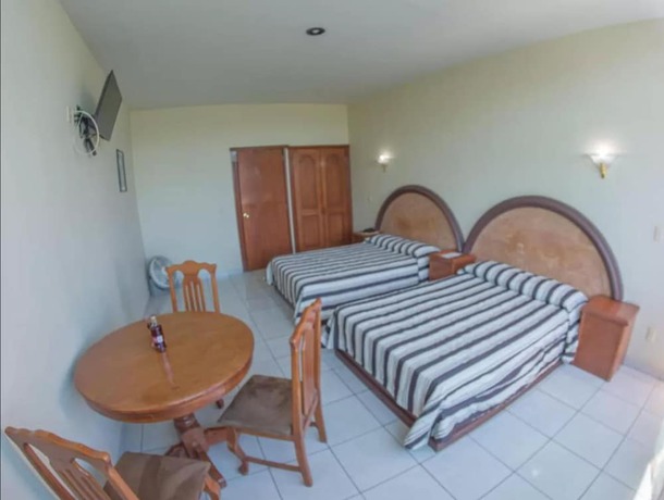 Imagen de la habitación del Hotel Plaza Sahuayo. Foto 11