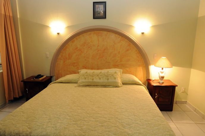 Imagen de la habitación del Hotel Plaza Sahuayo. Foto 14