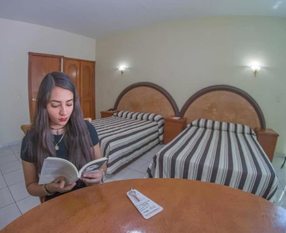 Imagen de la habitación del Hotel Plaza Sahuayo. Foto 15