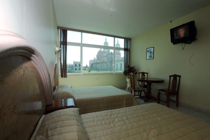 Imagen de la habitación del Hotel Plaza Sahuayo. Foto 16