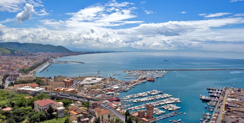 Imagen de los exteriores del Hotel Plaza, Salerno. Foto 14