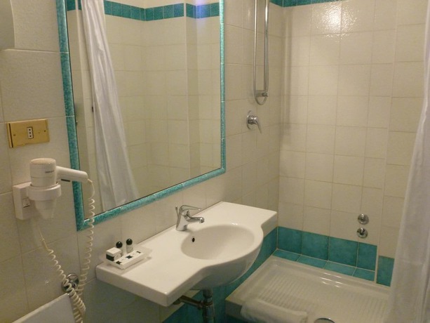 Imagen de la habitación del Hotel Plaza, Salerno. Foto 8