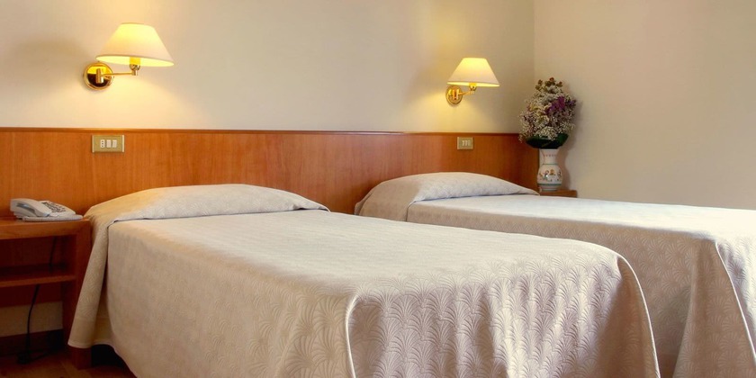 Imagen de la habitación del Hotel Plaza, Salerno. Foto 10