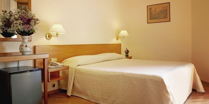 Imagen de la habitación del Hotel Plaza, Salerno. Foto 11