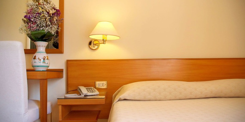 Imagen de la habitación del Hotel Plaza, Salerno. Foto 12