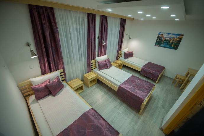 Imagen de la habitación del Hotel Plaza, Sarajevo. Foto 6