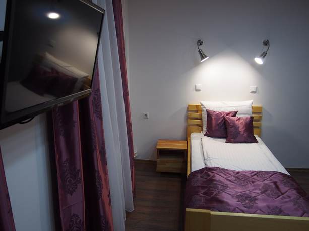 Imagen de la habitación del Hotel Plaza, Sarajevo. Foto 14