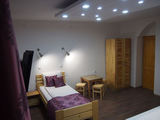 Imagen de la habitación del Hotel Plaza, Sarajevo. Foto 19