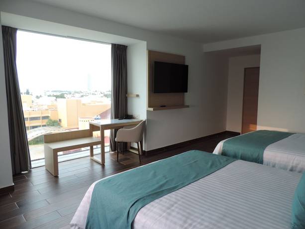 Imagen de la habitación del Hotel Plaza Sol. Foto 3